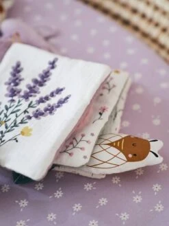 Livre D'activités En Gaze De Coton DOUCE PROVENCE Violet - Douce Provence - Vertbaudet -Enfant Jouet Boutique livre dactivites en gaze de coton douce provence 2