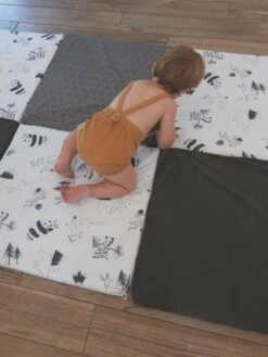 Tapis De Motricité XL Black And White Experience - CANDIDE Blanc - Candide -Enfant Jouet Boutique tapis de motricite xl black and white experience candide 4