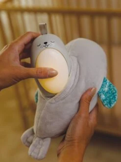 Veilleuse Bébé Otarie Douce Nuit 3 En 1 - INFANTINO Gris - Infantino -Enfant Jouet Boutique veilleuse bebe otarie douce nuit 3 en 1 infantino 3